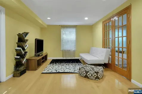 34 Bear Brook Lane Livingston NJ 07039