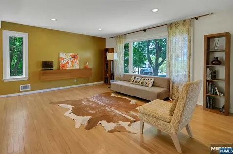34 Bear Brook Lane Livingston NJ 07039