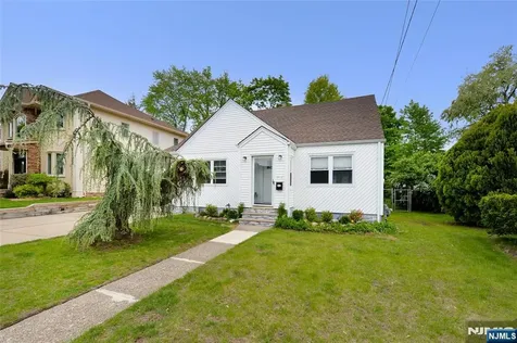 39-22 Vanore Drive Fair Lawn NJ 07410
