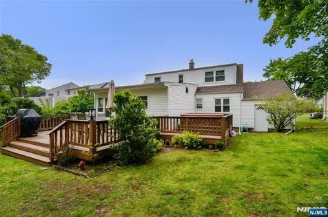 39-22 Vanore Drive Fair Lawn NJ 07410