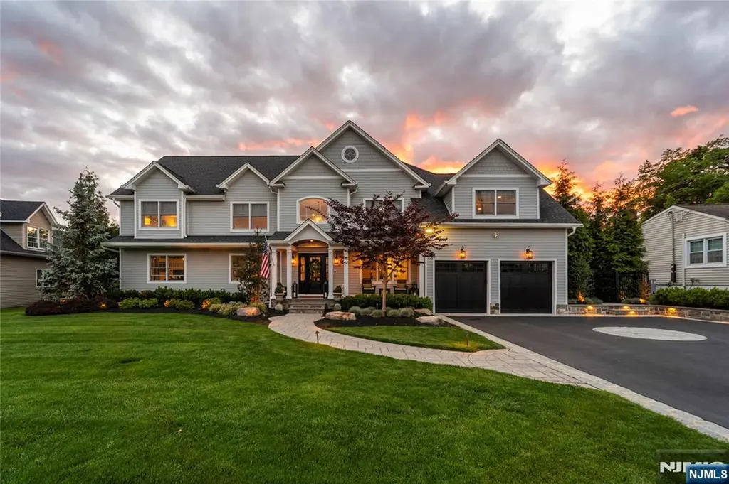 11 Amelia Drive Old Tappan NJ 07675