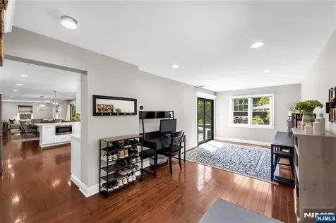 11 Amelia Drive Old Tappan NJ 07675