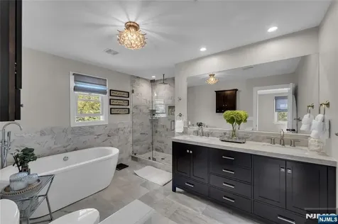 11 Amelia Drive Old Tappan NJ 07675