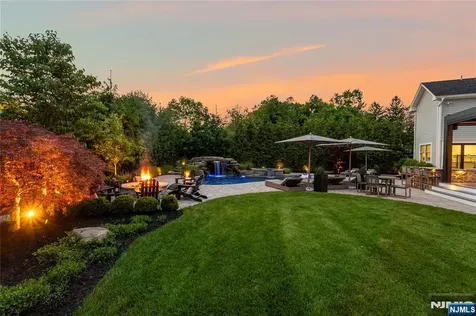 11 Amelia Drive Old Tappan NJ 07675