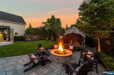11 Amelia Drive Old Tappan NJ 07675