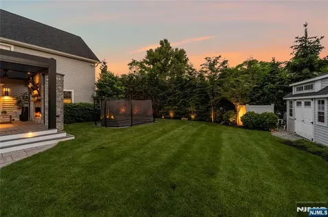 11 Amelia Drive Old Tappan NJ 07675