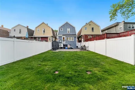 132 Jerome Place Bloomfield NJ 07003