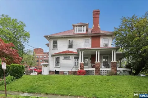 139 Aycrigg Avenue Passaic NJ 07055