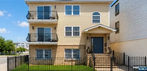 272-274 Orange Street Newark NJ 07103