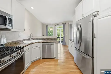 5 Pheasant Run Old Tappan NJ 07675