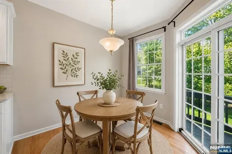 5 Pheasant Run Old Tappan NJ 07675