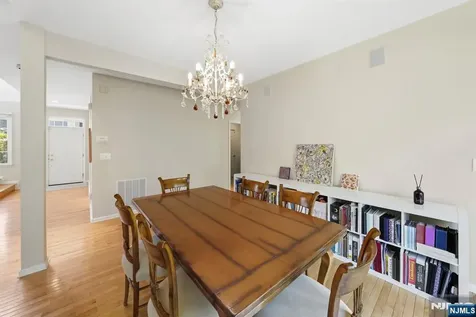 5 Pheasant Run Old Tappan NJ 07675