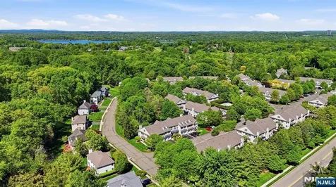 5 Pheasant Run Old Tappan NJ 07675