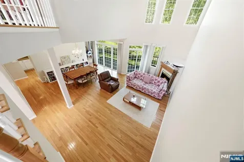 5 Pheasant Run Old Tappan NJ 07675