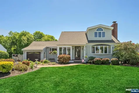 40 Walray Avenue North Haledon NJ 07508