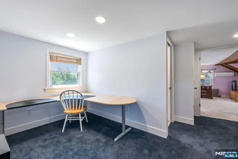 40 Walray Avenue North Haledon NJ 07508