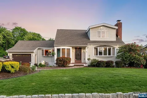 40 Walray Avenue North Haledon NJ 07508