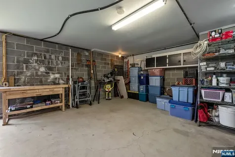 40 Walray Avenue North Haledon NJ 07508