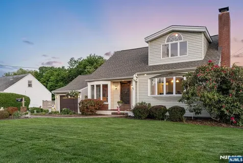 40 Walray Avenue North Haledon NJ 07508