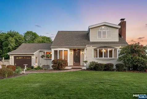 40 Walray Avenue North Haledon NJ 07508