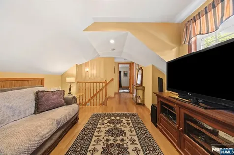 123 Ilford Avenue North Arlington NJ 07031
