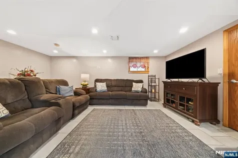 123 Ilford Avenue North Arlington NJ 07031