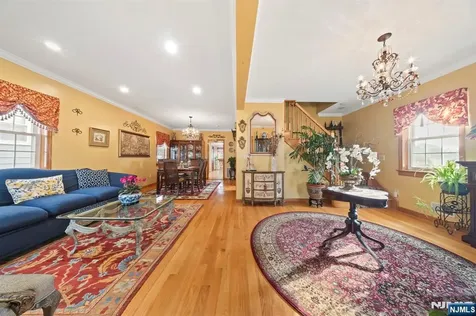 123 Ilford Avenue North Arlington NJ 07031