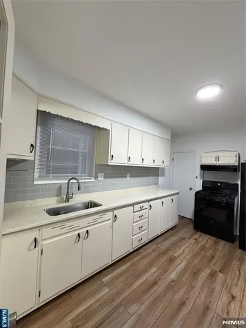568 Lafayette Avenue Hawthorne NJ 07506