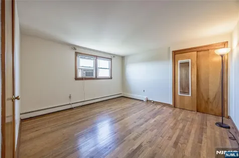 88 Maple Avenue Woodland Park NJ 07424