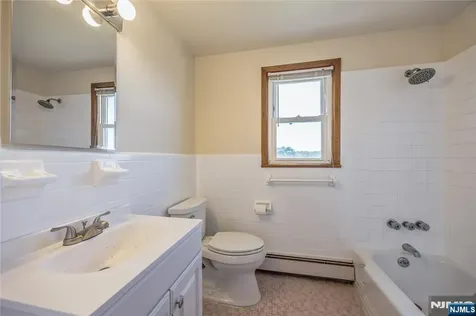 88 Maple Avenue Woodland Park NJ 07424
