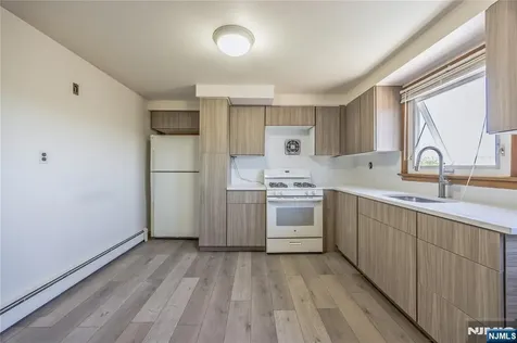 88 Maple Avenue Woodland Park NJ 07424