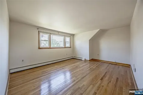 88 Maple Avenue Woodland Park NJ 07424
