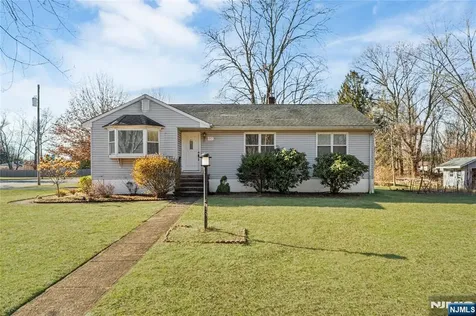 60 White Oak Road Par-troy Hills Twp. NJ 07054
