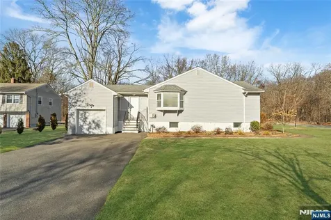 60 White Oak Road Par-troy Hills Twp. NJ 07054