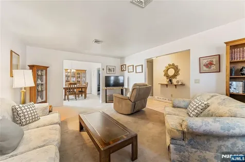 60 White Oak Road Par-troy Hills Twp. NJ 07054
