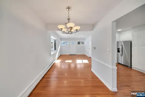 231 Hillside Avenue Paramus NJ 07652