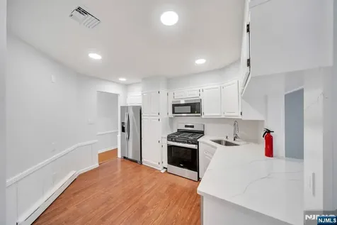 231 Hillside Avenue Paramus NJ 07652