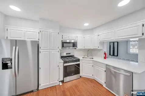 231 Hillside Avenue Paramus NJ 07652