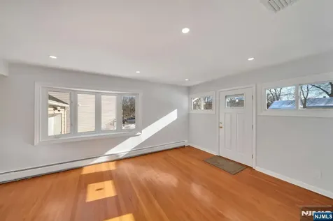 231 Hillside Avenue Paramus NJ 07652
