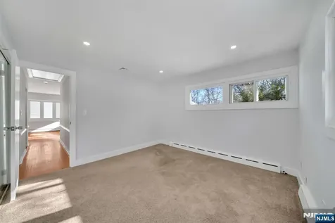 231 Hillside Avenue Paramus NJ 07652