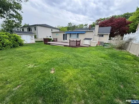 231 Hillside Avenue Paramus NJ 07652
