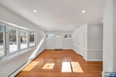 231 Hillside Avenue Paramus NJ 07652