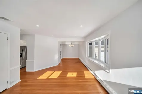231 Hillside Avenue Paramus NJ 07652