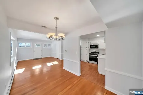 231 Hillside Avenue Paramus NJ 07652