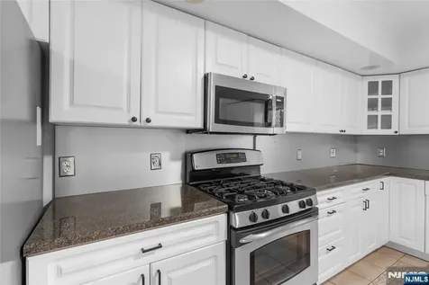 364 Broad Street Carlstadt NJ 07072