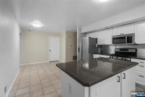 364 Broad Street Carlstadt NJ 07072