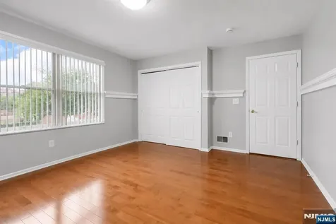 364 Broad Street Carlstadt NJ 07072