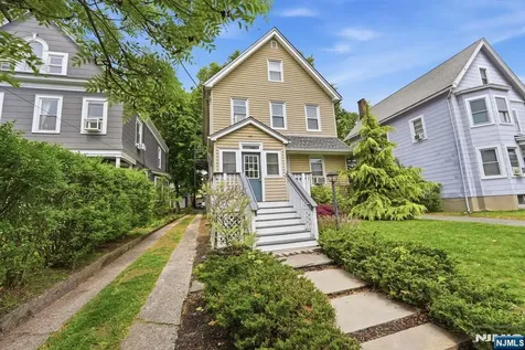 160 Ashland Avenue Bloomfield NJ 07003