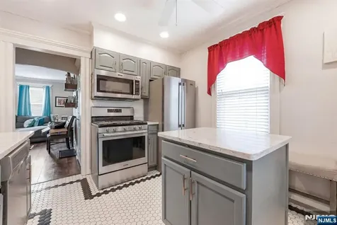 160 Ashland Avenue Bloomfield NJ 07003