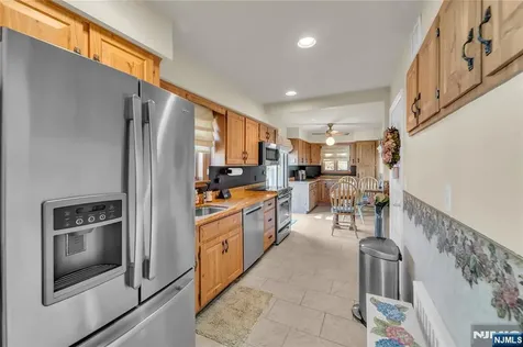 6 Jay Street Old Tappan NJ 07675